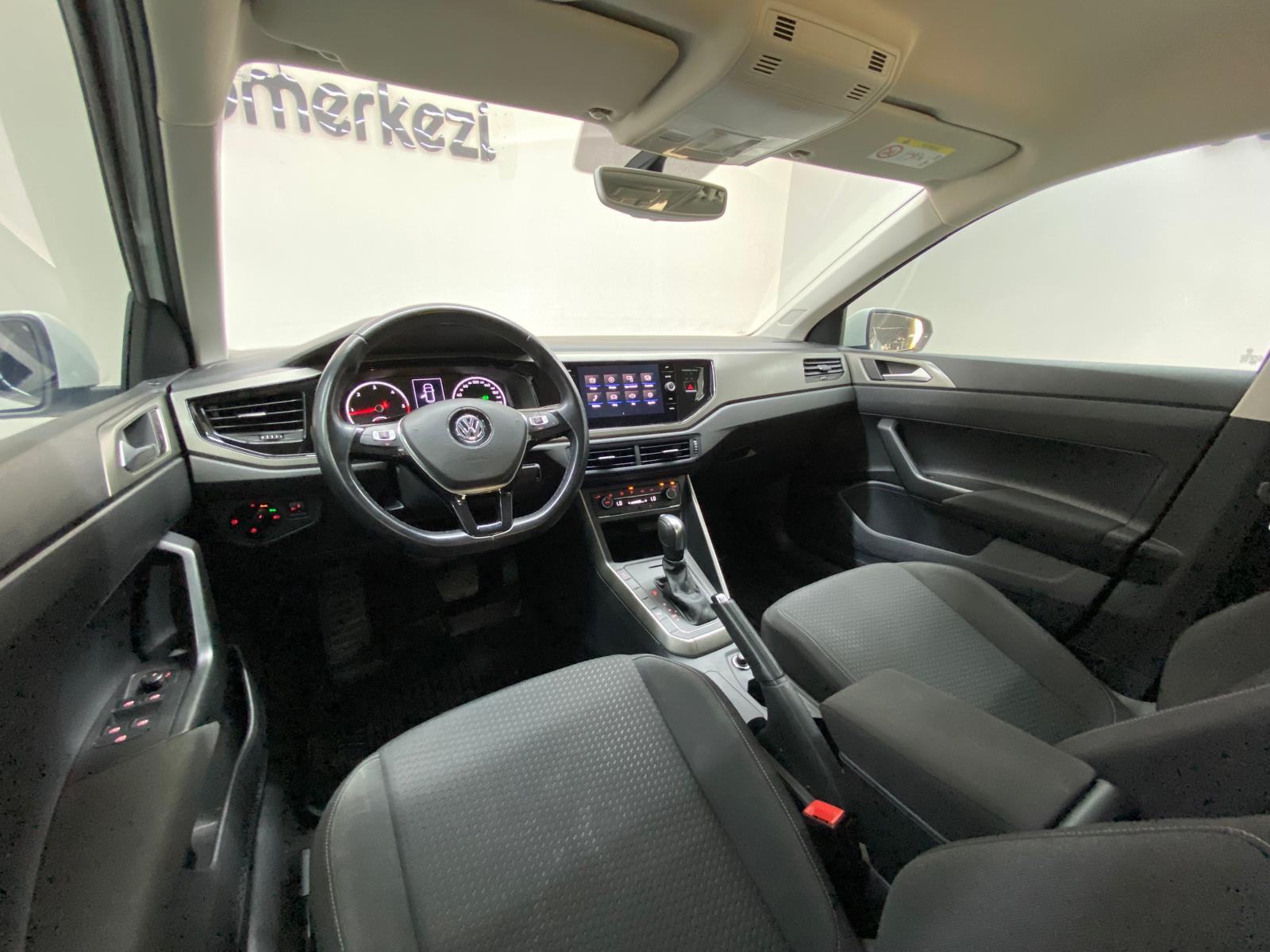 VOLKSWAGEN POLO 20